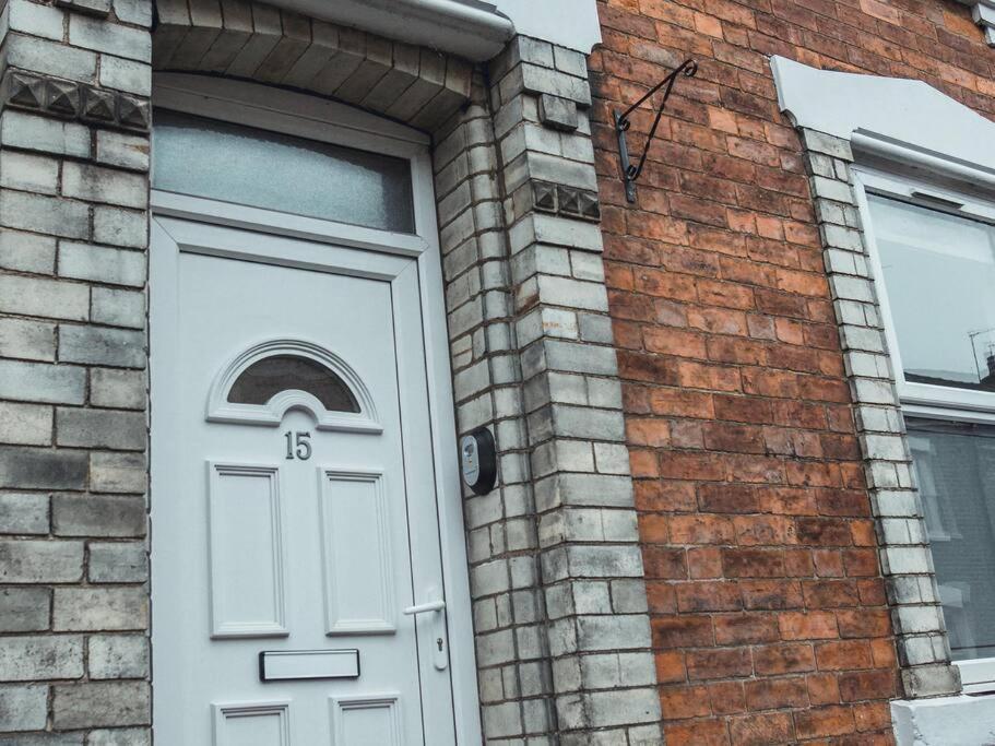Spacious 3 Bedroom House ヨーク エクステリア 写真